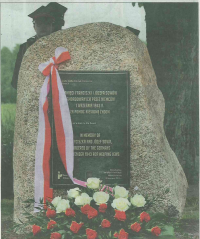 Obelisk poświęcony pamięci Franciszki i Józefa Sowów