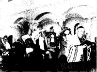  Modlitwy w synagodze Nożyka w warszawie podczas święta ‘Simchat Tora’, Jot. G. Russ.