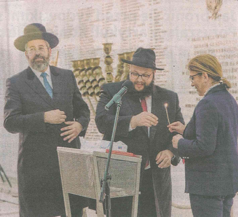 Ortodoksyjna sekta Chabad Lubawicz z Brooklynu w Nowym Jorku trzyma Sejm RP. I tak oto od dobrych kilku lat Chanuka rządzi w najwyższych instytucjach polskiego państwa. Oczywiście polscy oficjele nie bardzo rozumieją źródła tej celebracji